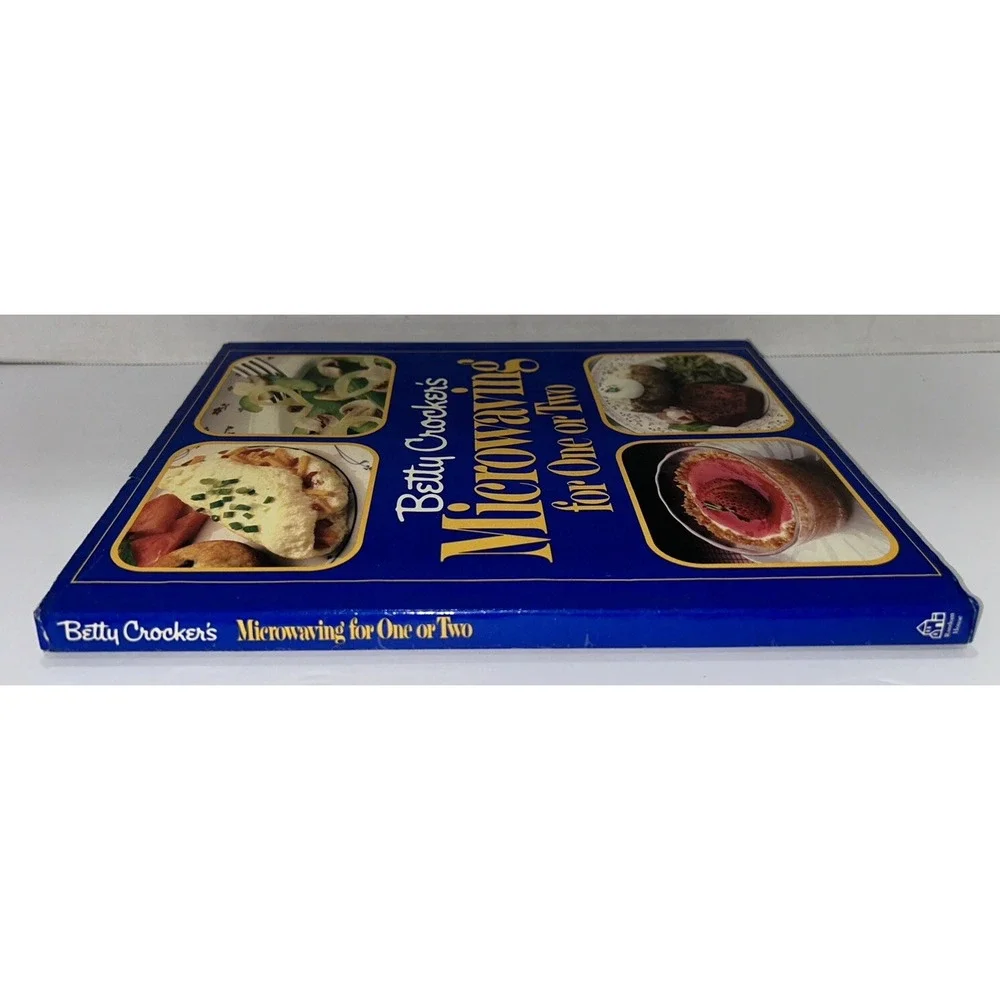 Betty Crocker's Microwaving for One or Two Hardcover‎ DJ 1985 1st Edition
